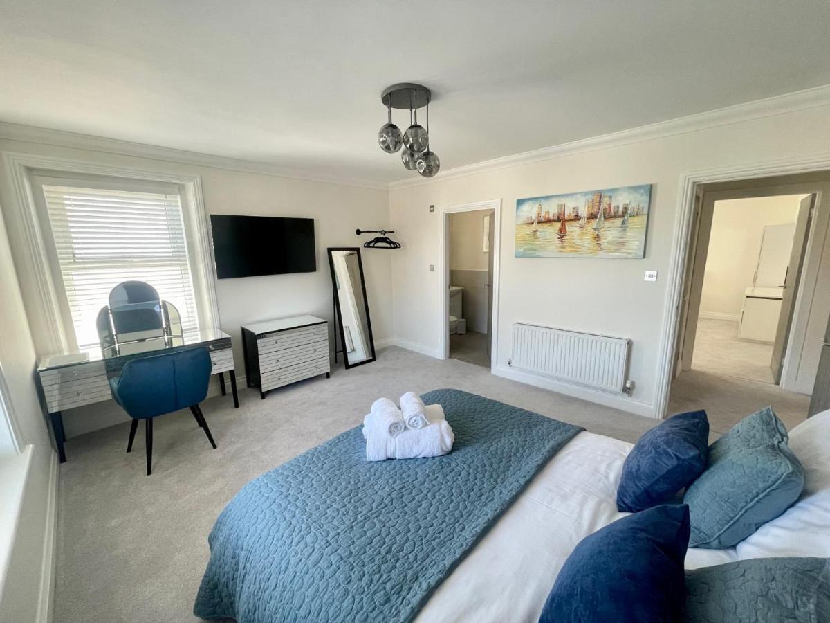 Exquisite Apartment, Stone Throw From The Beach Bournemouth Kültér fotó