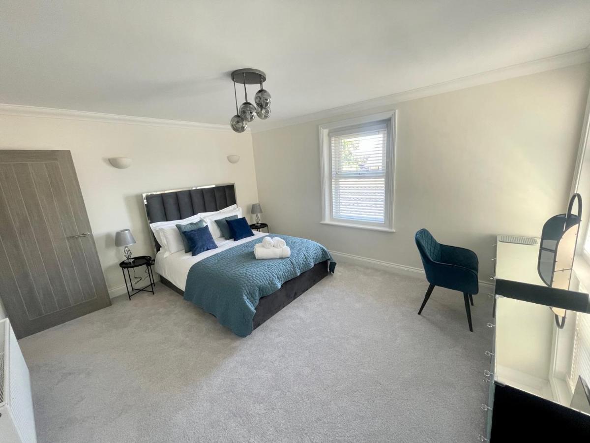 Exquisite Apartment, Stone Throw From The Beach Bournemouth Kültér fotó